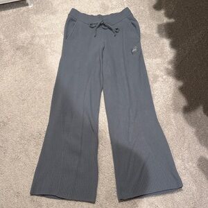 ALO Yoga Gray Snuggle Up Pant